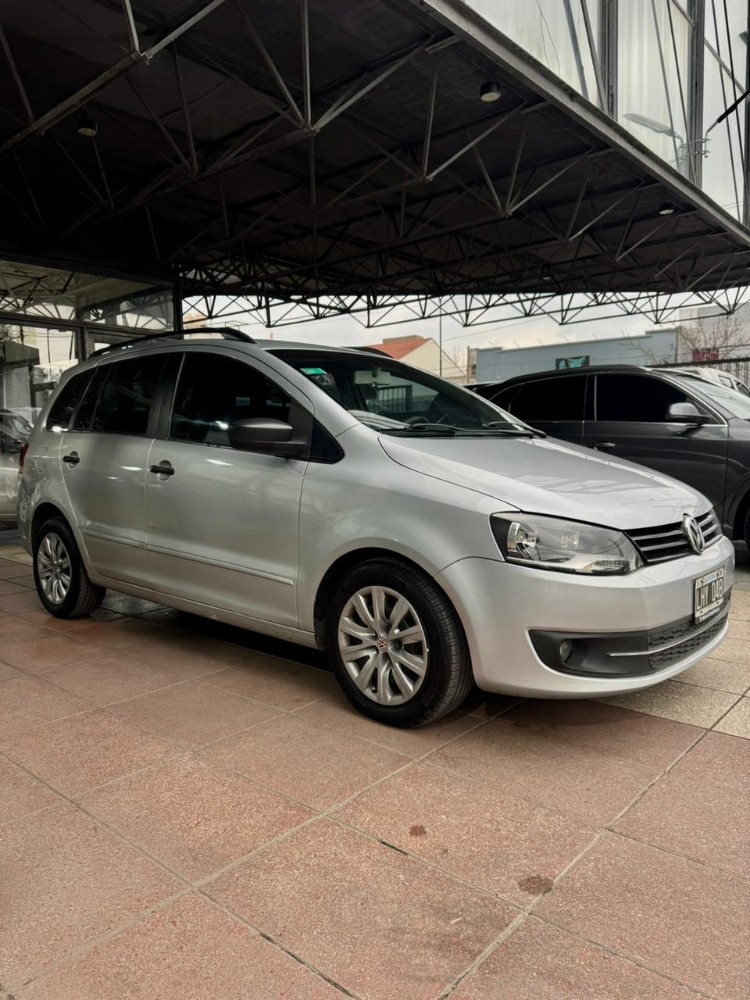 Volkswagen SURAN 1.6 l — foto 3